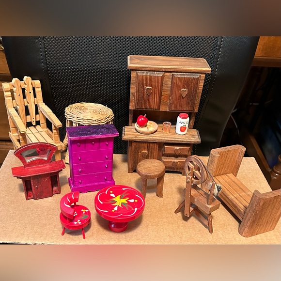 Vintage Lot Dolls House Wool Furniture Wicker Table Stool/chair 10PCs Collection - Picture 1 of 16